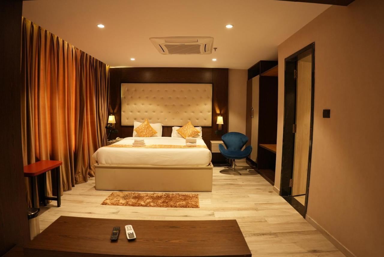 Hotel Ocean Vista Bay ヴィシャーカパトナム エクステリア 写真