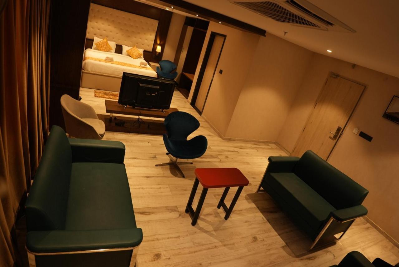 Hotel Ocean Vista Bay ヴィシャーカパトナム エクステリア 写真