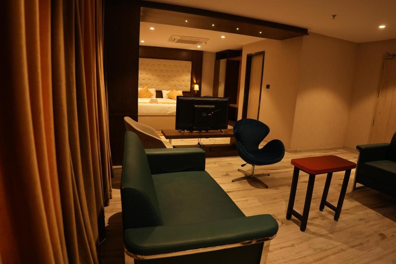Hotel Ocean Vista Bay ヴィシャーカパトナム エクステリア 写真